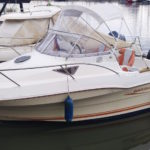 lancha cabinada de pesca y paseo marca Quicksilver modelo 540 cruiser