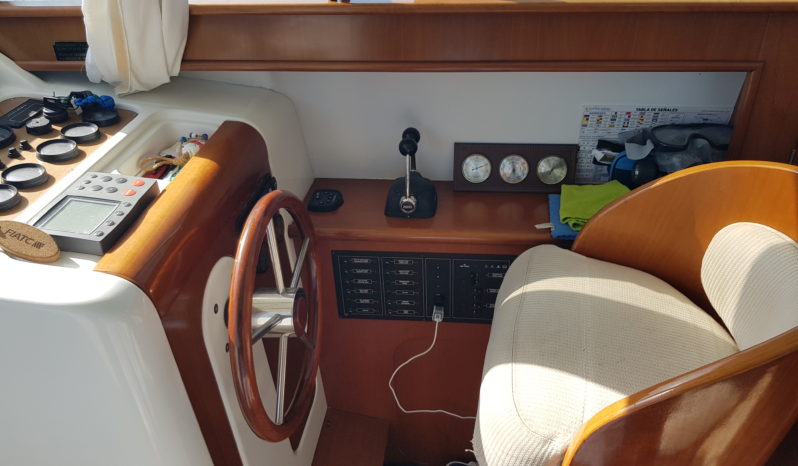 BENETEAU ANTARES 10.80 lleno