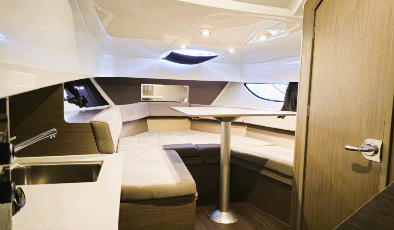 BENETEAU FLYER 9 SD lleno