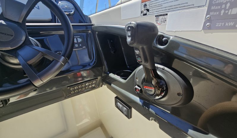 QUICKSILVER ACTIV 755 CRUISER lleno