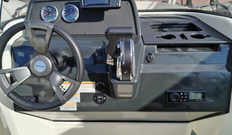 QUICKSILVER ACTIV 605 OPEN lleno