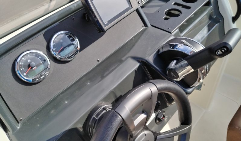 QUICKSILVER ACTIV 605 OPEN lleno